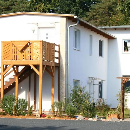 Apartment Familienfreundliche 2 Raum Mit Terrasse *