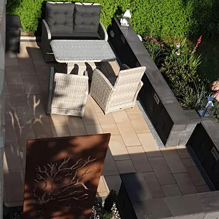 Familienfreundliche 2 Raum Mit Terrasse Apartment *
